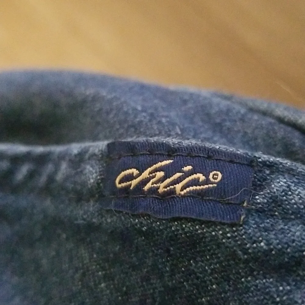 Chic Elastic Waist Jeans 8
